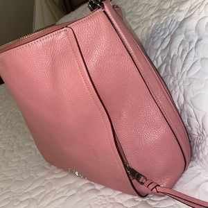 Coach leather purse, medium size, great condition, clean.